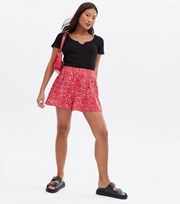 New Look Petite Red Abstract Flippy Shorts